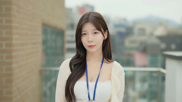 Heroines Through My Lens screenshot screenshot 2